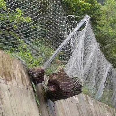 山体防护网 边坡守护的绿色屏障与主动防护网推荐